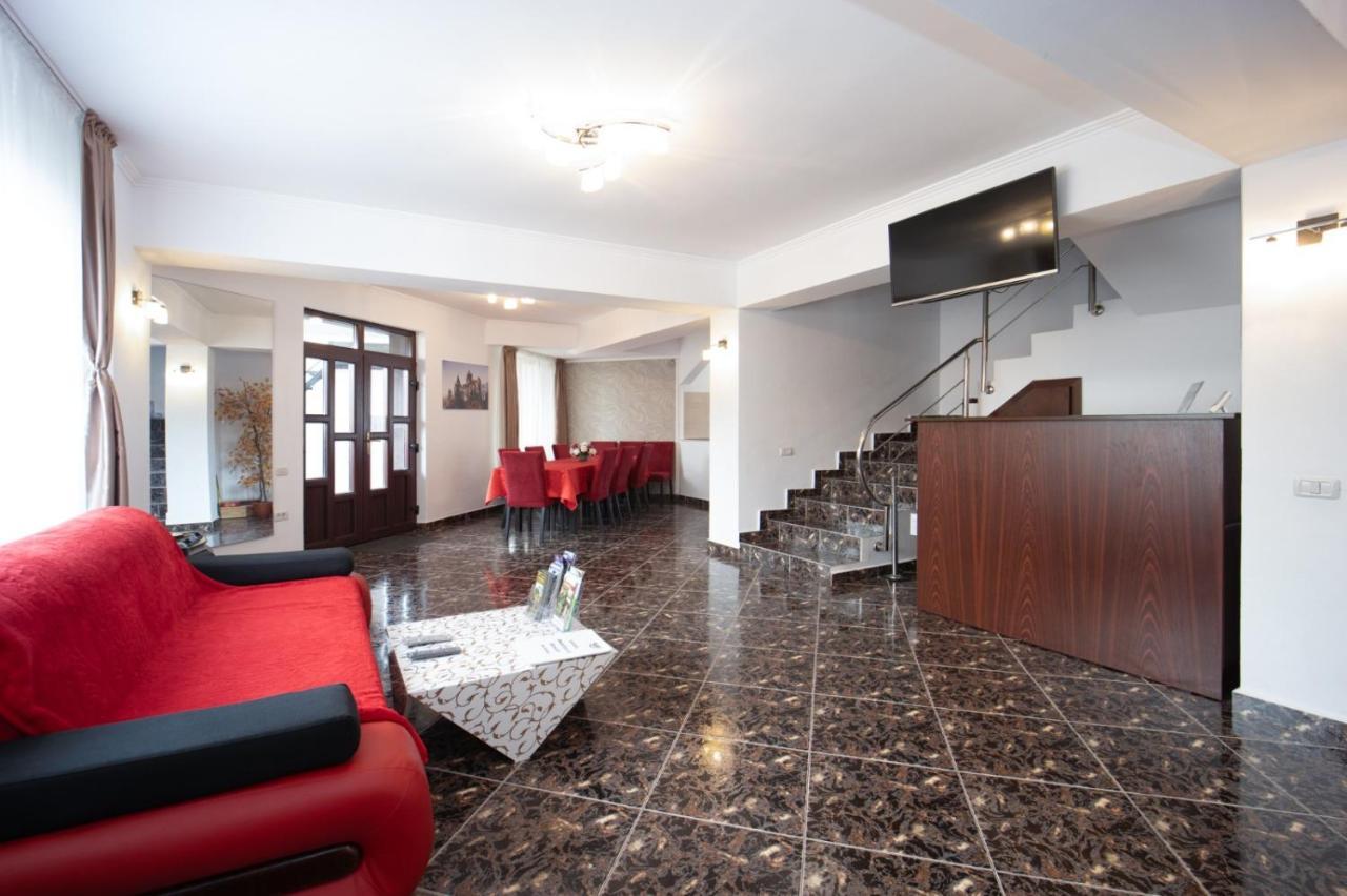 Hotel Amedeia Bran  Zewnętrze zdjęcie